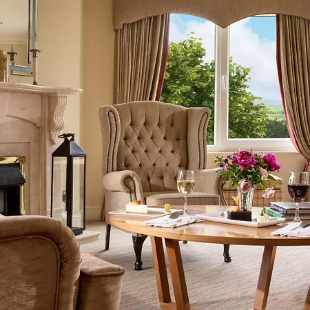 The At Dromoland فندق