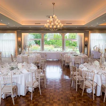 Hotel The At Dromoland 3*